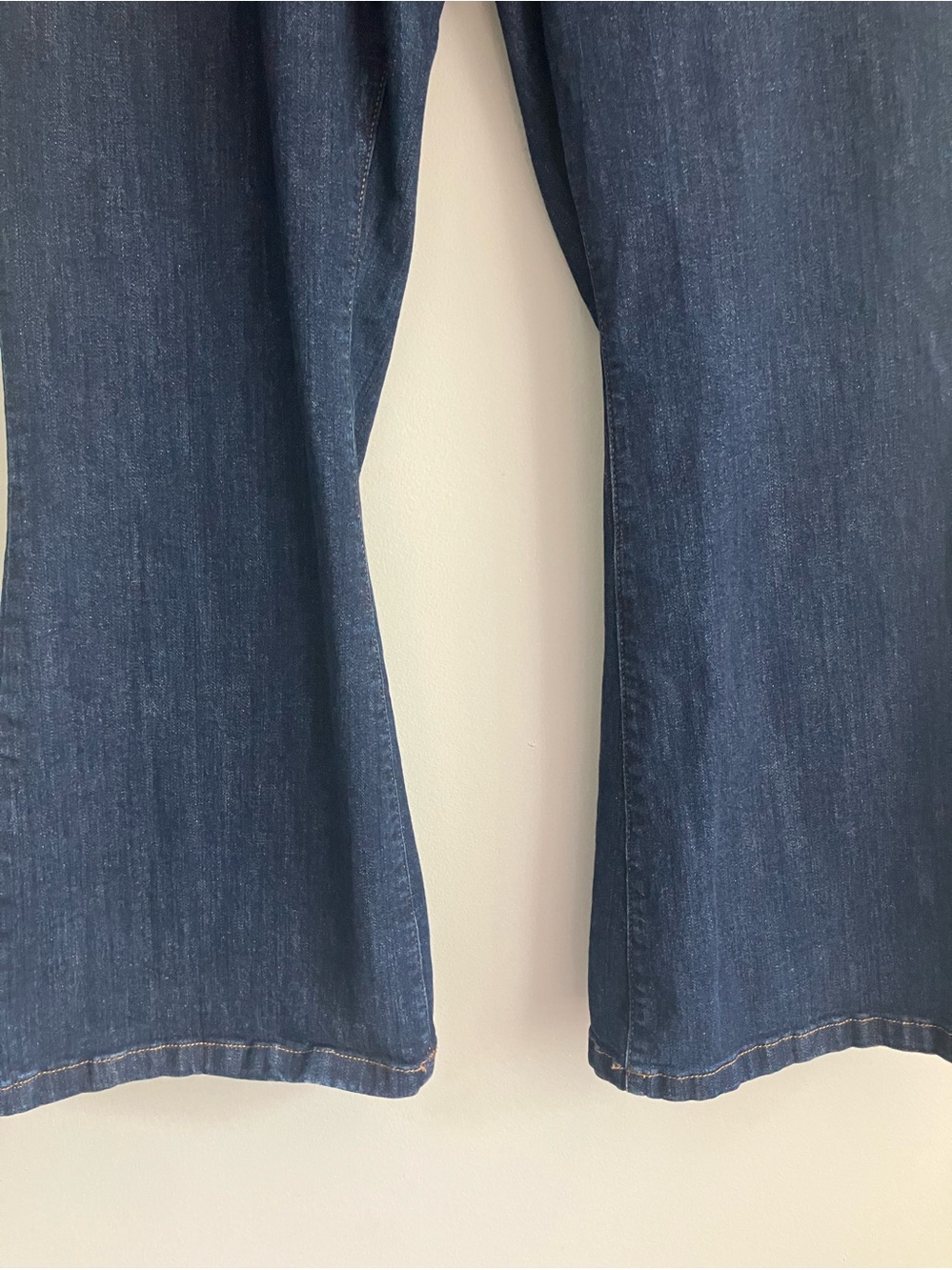 AVA & VIV Dark Wash Mid Rise Flare Leg Jeans Size 20 - Picture 4 of 11